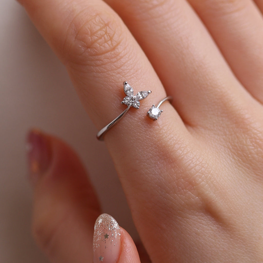 Butterfly cubic ring